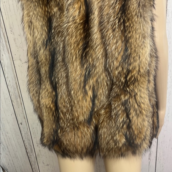 Vintage Mink Fur Vest in Brown and Black - Picture 6 of 12